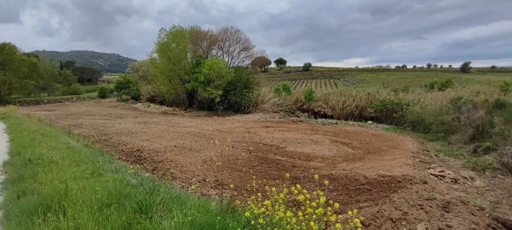 Terrassement pour jardin près de Barbaira
